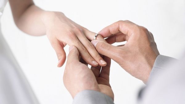 Cerere inedită în căsătorie: cum a ales un timişorean să îşi ceară iubita de soţie