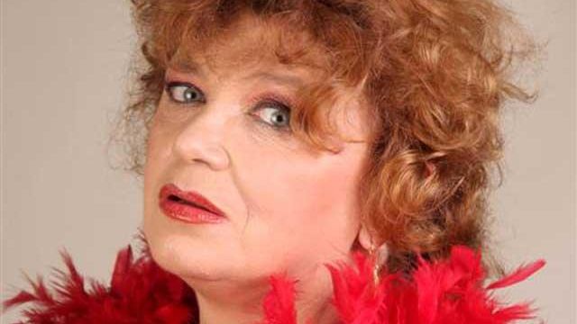 UNPR continuă "racolările" din lumea artistică. Actriţa Cezara Dafinescu s-a înscris în partid