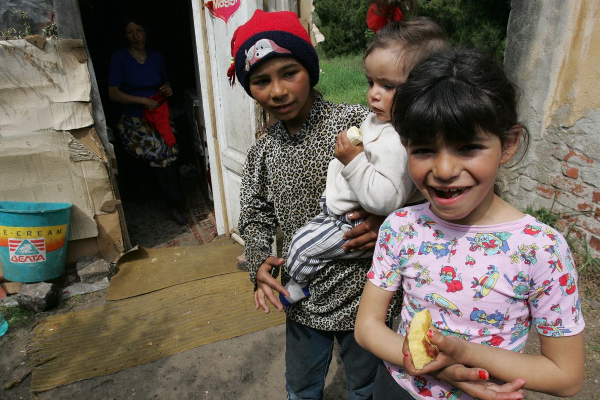 E oficial: suntem campioni absoluţi la SĂRĂCIE în UE