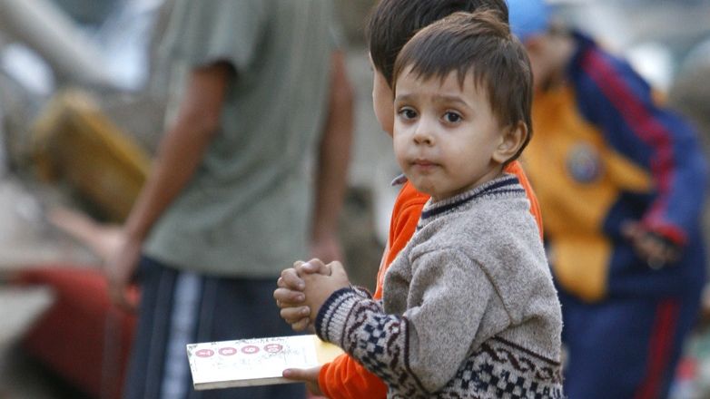 Deputaţii decid azi dacă oferă sau nu tichete sociale pentru copiii din familii dezavantajate