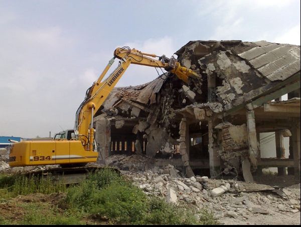 Descoperirea făcută de muncitori când demolau o clădire. Putea avea loc oricând o catastrofă 