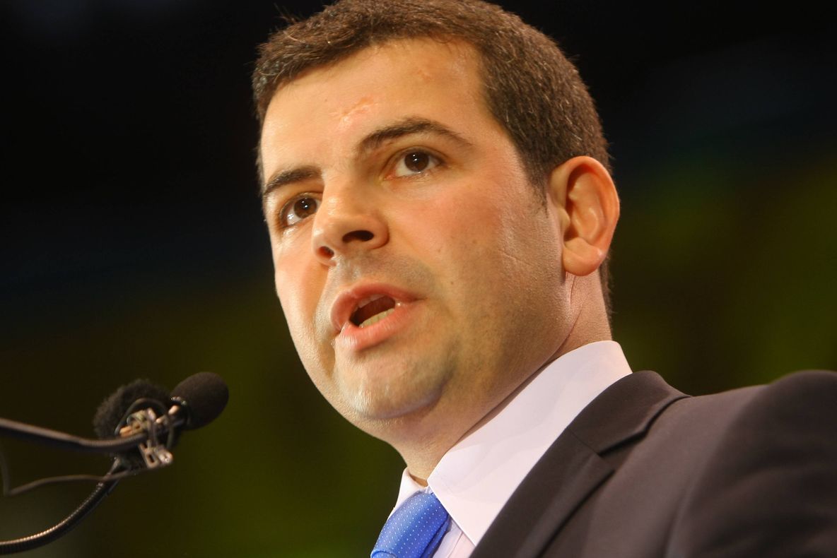 Ministrul Agriculturii a anunțat câți bani vor primi la rectificare fermierii, afectați de secetă 