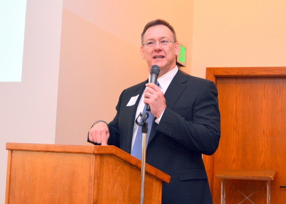 Un primar din SUA a fost demis după ce a făcut afirmaţii rasiste despre România