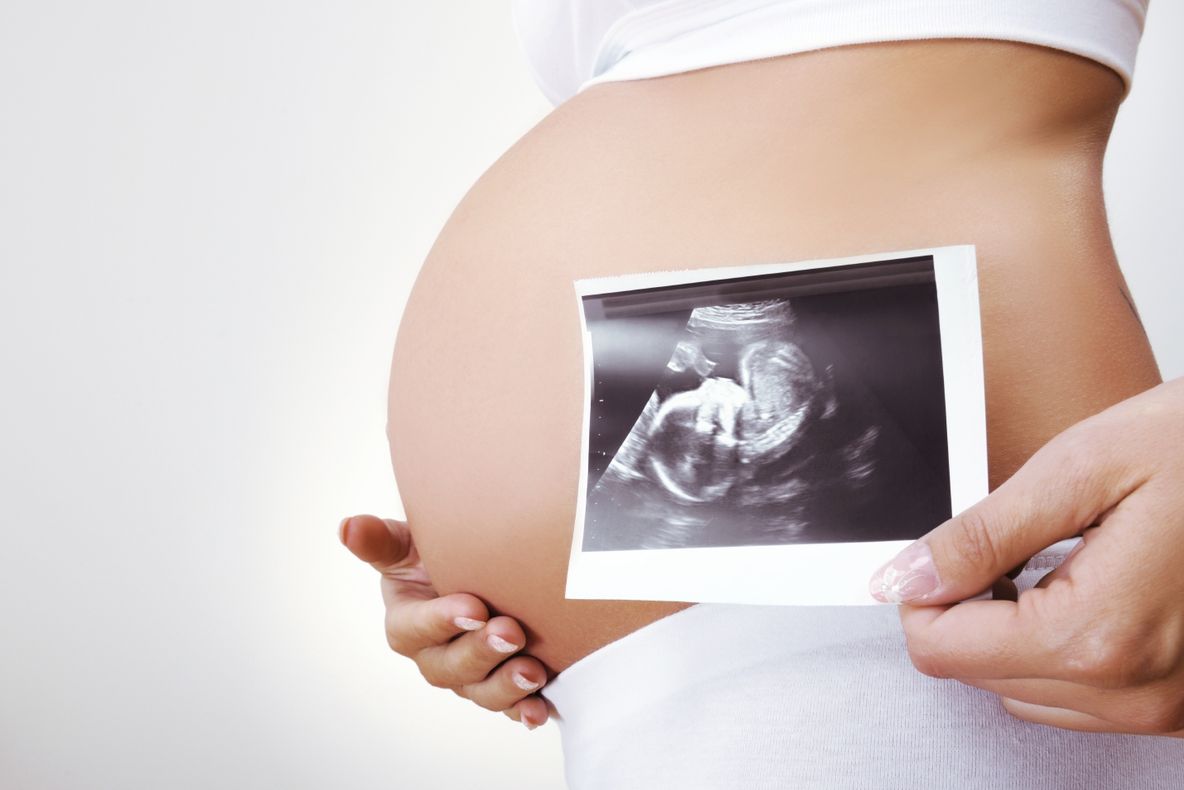 "Este înspăimântător. Se vede foarte clar". Ce a observat o femeie însărcinată la ecografie
