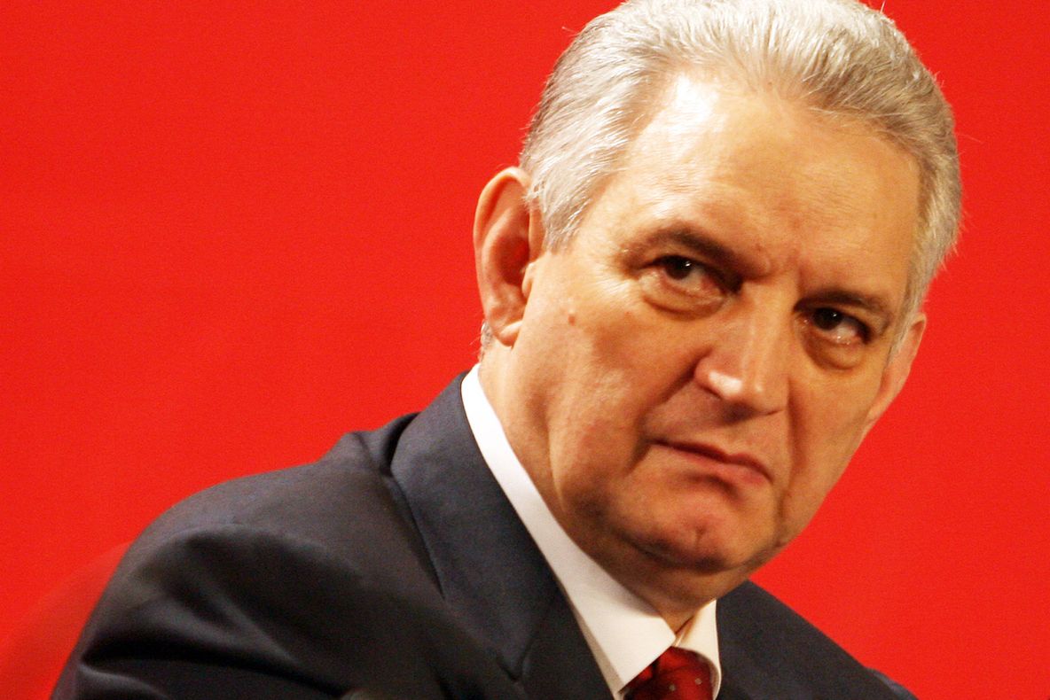 E oficial: Sârbu nu mai e senator. Cine i-a luat locul la conducerea grupului PSD din Senat 