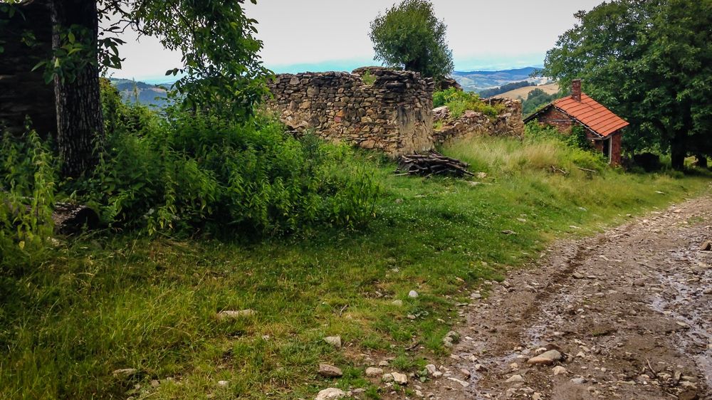 Cum arată astăzi satul-fantomă al Banatului. Unde au dispărut toţi locuitorii