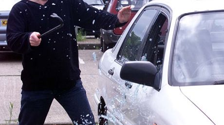 Au spart o maşină ca să salveze un copil. Când l-au privit mai bine, au înlemnit. Cum arată acesta