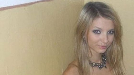 Nu le-a venit să creadă când au văzut cum a venit îmbrăcată la şcoală o elevă! "Nu îţi e ruşine?"