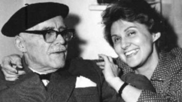 Mitzura Arghezi a fost înmormântată în grădina Casei Mărţişor, alături de părinţii săi