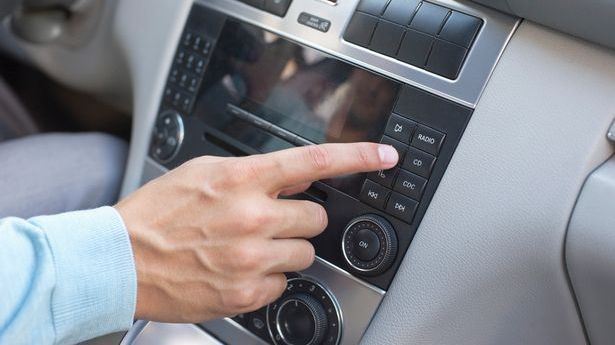 A vrut să le facă o farsă părinţilor, dar totul a escaldat. "N-aş vrea să fiu în pielea lui"