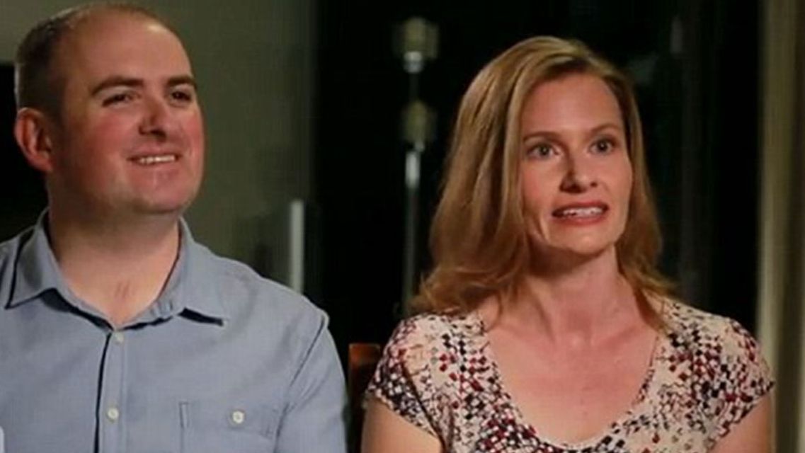 Motivul incredibil pentru care doi părinţi nu îşi lasă copiii să-şi facă temele