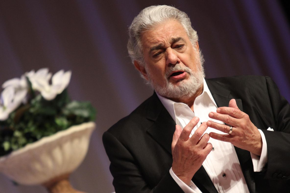 Veste proastă: Placido Domingo a ajuns pe masa de operaţie