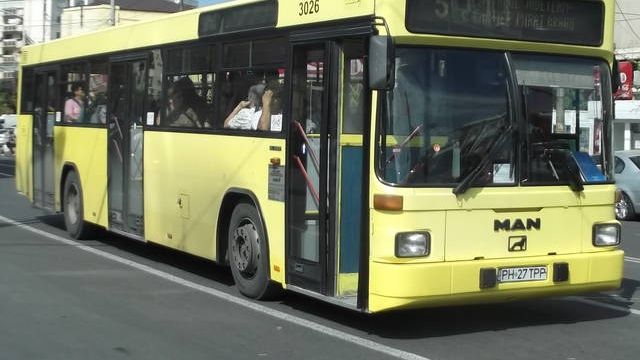 Ce a păţit un şofer de autobuz din Ploieşti, duminică seară. A fost dus de urgenţă la spital