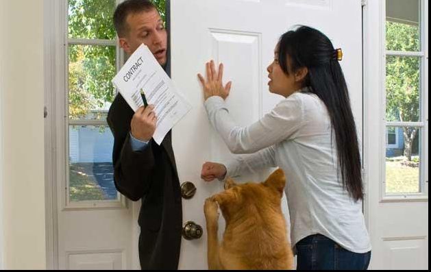 Clienţii băncilor, protejaţi doar pe hârtie de recuperatorii de creanţe 