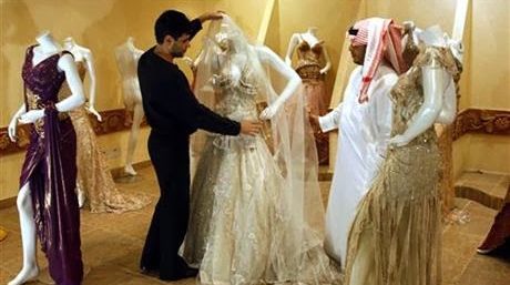 Mirele şi mireasa s-au văzut prima dată la faţă în ziua nunţii. Ce şoc au avut. El a cerut divorţul