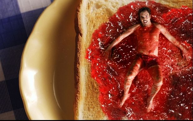 A mâncat 40 de linguri de zahăr zilnic, timp de 60 de zile. Rezultatele l-au îngrozit!