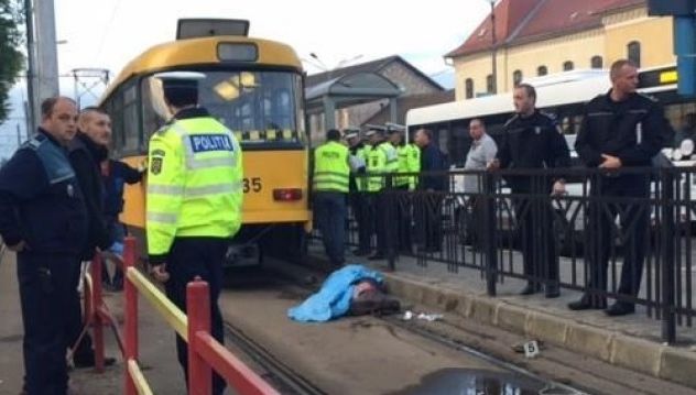 Scene cumplite în Oradea: un bărbat a murit, după ce a fost călcat de tramvai
