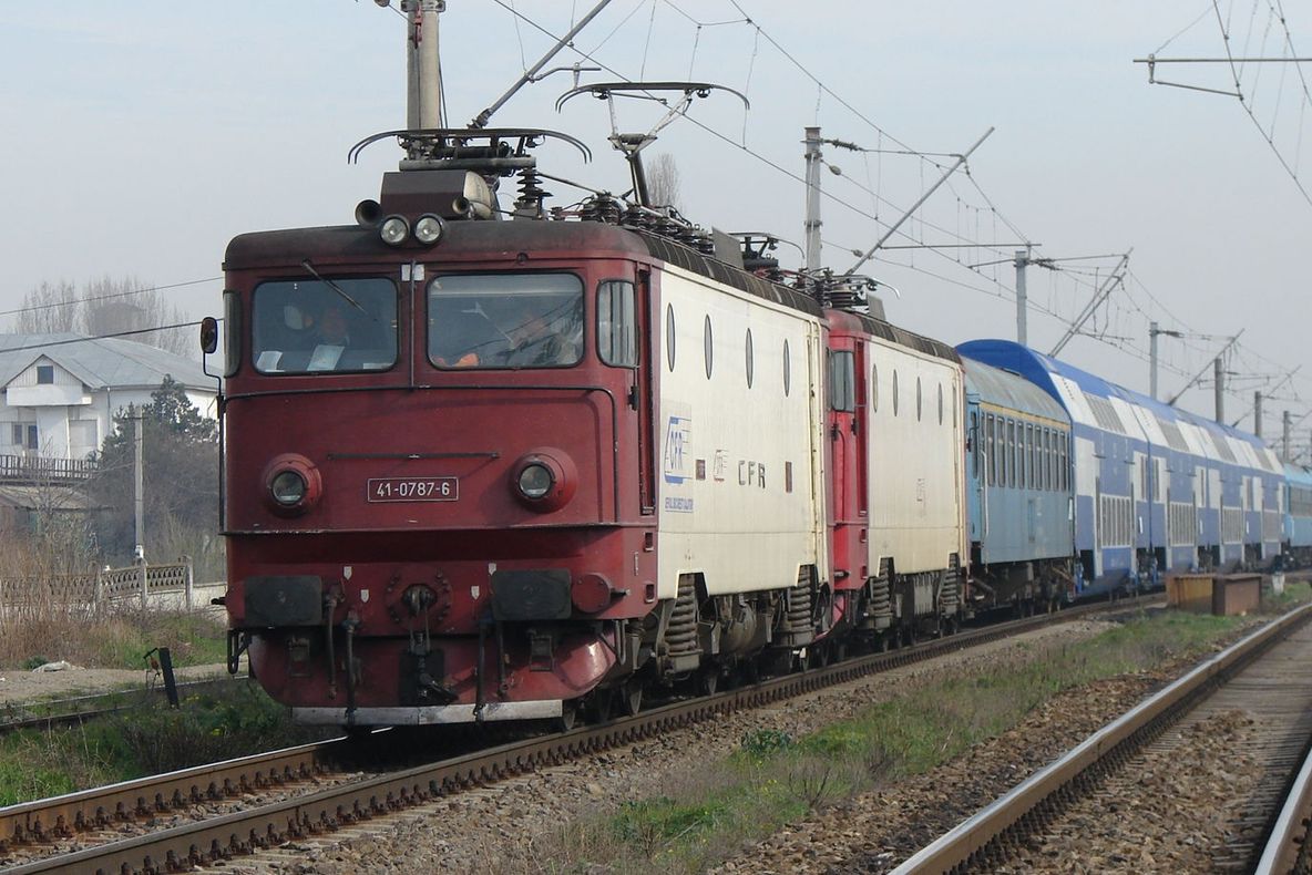 Un tren a rămas blocat pe șine, în județul Timiș. Traficul a fost întrerupt