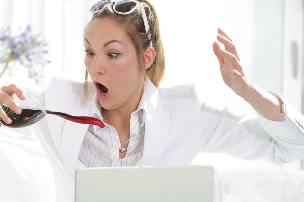 Cum să cureţi orice pată folosind un singur aliment din casă