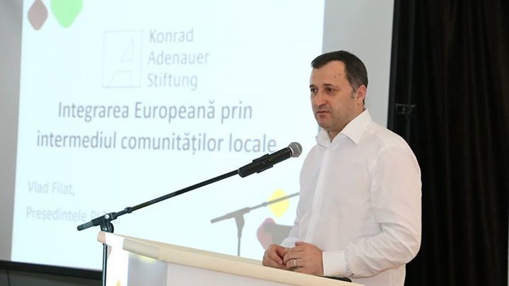 Vlad Filat rămâne în arest preventiv. Avocatul va contesta decizia la CEDO 