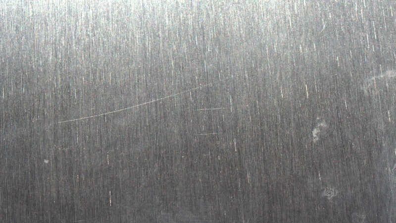 Cum să elimini zgârieturile de pe obiectele metalice