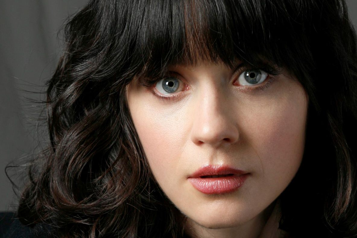 Numele extrem de ciudat pe care actriţa Zooey Deschanel i l-a pus fiicei ei. "Exact ca animalul"