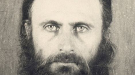 Un călugăr a scos la vânzare barba lui Arsenie Boca. Suma fabuloasă pe care o cere