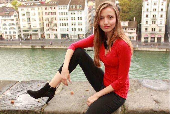 Cel mai cunoscut IT-ist român este o tânără de 28 de ani. Giganții IT se bat pentru ea