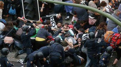 Greva generală din Grecia. Confruntări între Poliţie şi manifestanţi, la Atena 