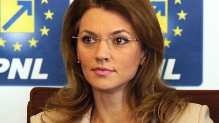 Gorghiu: Alegeri anticipate, mandatul cu care PNL merge la consultări la Cotroceni