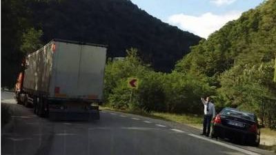 Escrocheria prezentă pe şoselele din România. La ce trebuie să fie atenţi şoferii