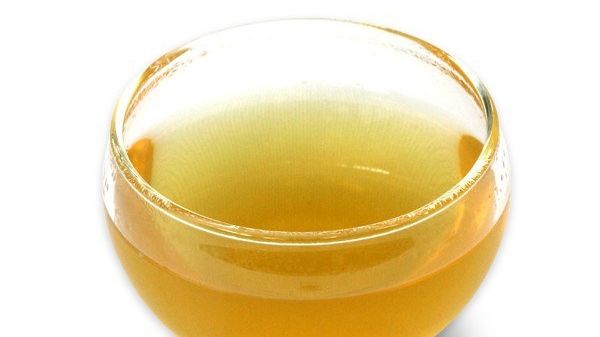 Băutura minune care calmează durerile de stomac şi greaţa