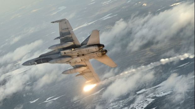 Atentate teroriste. Bombardament masiv canadian în Irak asupra grupării Statul Islamic 