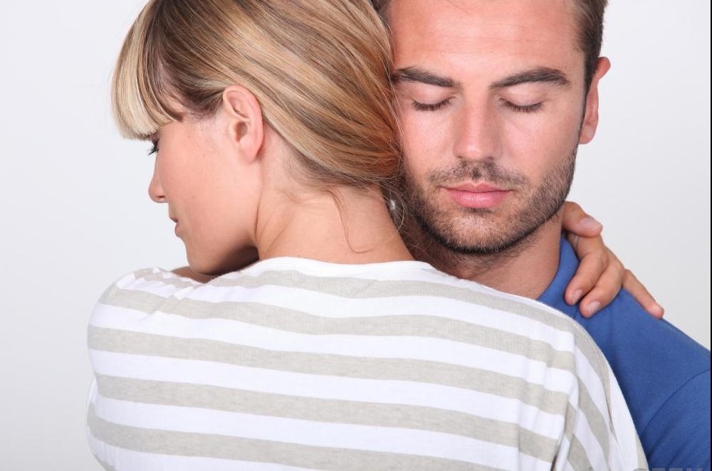 Credea că e bărbatul vieţii ei, până a făcut o descoperire şocantă. S-a cutremurat când a aflat 