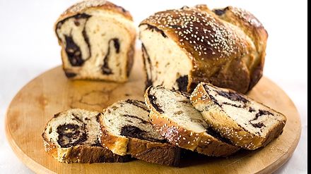 Cum să faci un cozonac delicios cu portocale și cacao. Rețetă rapidă și simplă