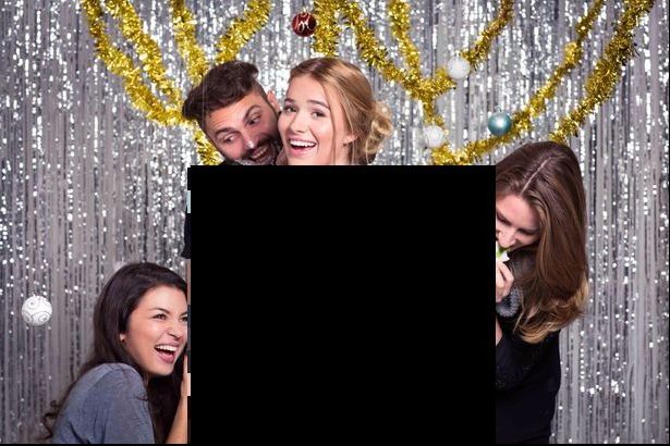 Cum arată primul pulover comestibil din lume. E ”confecționat” din marțipan și glazură de ciocolată