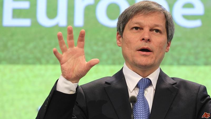 Dacian Cioloș, reacție fermă în privința aplicării legii antifumat