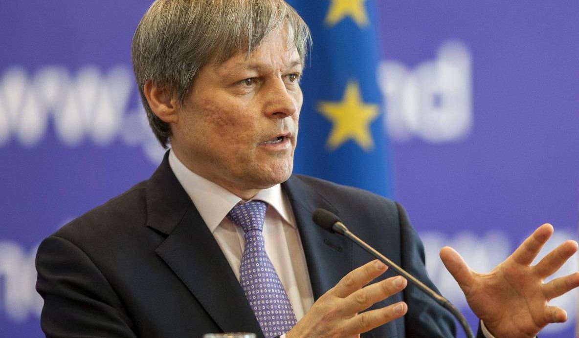 Dacian Cioloș renunță la comasarea alegerilor 