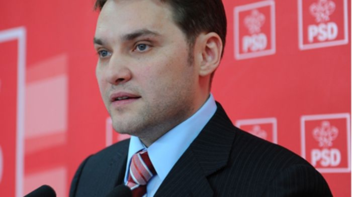 Dan Şova, cercetat penal într-un nou dosar! Ar fi primit 100.000 de euro mită. DNA cere arestarea