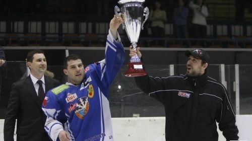 Dramă fără margini în sport. Un fost campion al României s-a aruncat de pe un bloc de 10 etaje
