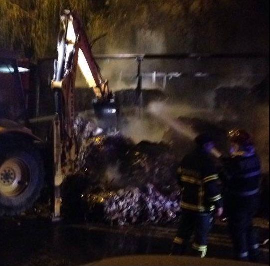 Accident periculos pe DN2. Un TIR a luat foc după ce i-a explodat rezervorul