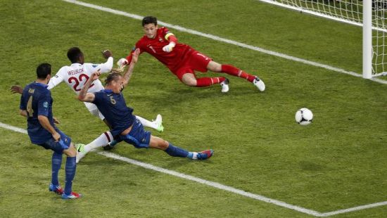 Pericol la Londra? Marţi ar fi urmat să se joace amicalul Anglia - Franţa. Decizia federaţiilor