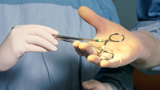 A lucrat ani întregi în secţia de Chirurgie Generală. Acum, colegii lui au aflat ceva uluitor