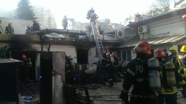 Incendiu la un restaurant din centrul Capitalei. Pompierii intervin