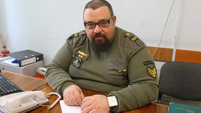 Piedone a demisionat: "Când mii de oameni ies în stradă să-ți ceară să pleci, e bine să asculți"