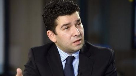 Liviu Voinea, premierul tehnocrat al PSD, în 2013: "Banii pentru baroni locali sunt tot investiţii"