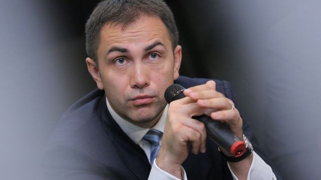 Lucian Isar: Guvernarea Ponta i-a lăsat cabinetului Cioloș o serie de probleme