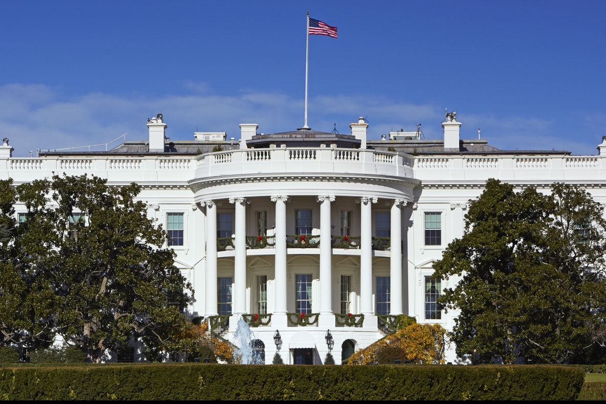 Alertă la Casa Albă. Autoritățile din Washington DC caută un suspect înarmat