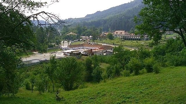 Chinezii vor să cumpere pământ în România