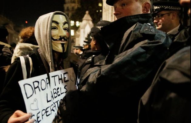 Proteste cu polițiști răniți și 50 persoane reținute, la Londra